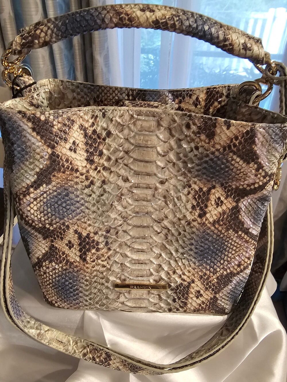 NWT Brahmin Mini Amelia Haven Roxanne Iridescent Embossed Leather Crossbody - Picture 3 of 9
